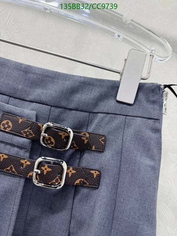 LV-Clothing Code: CC9739 $: 135USD