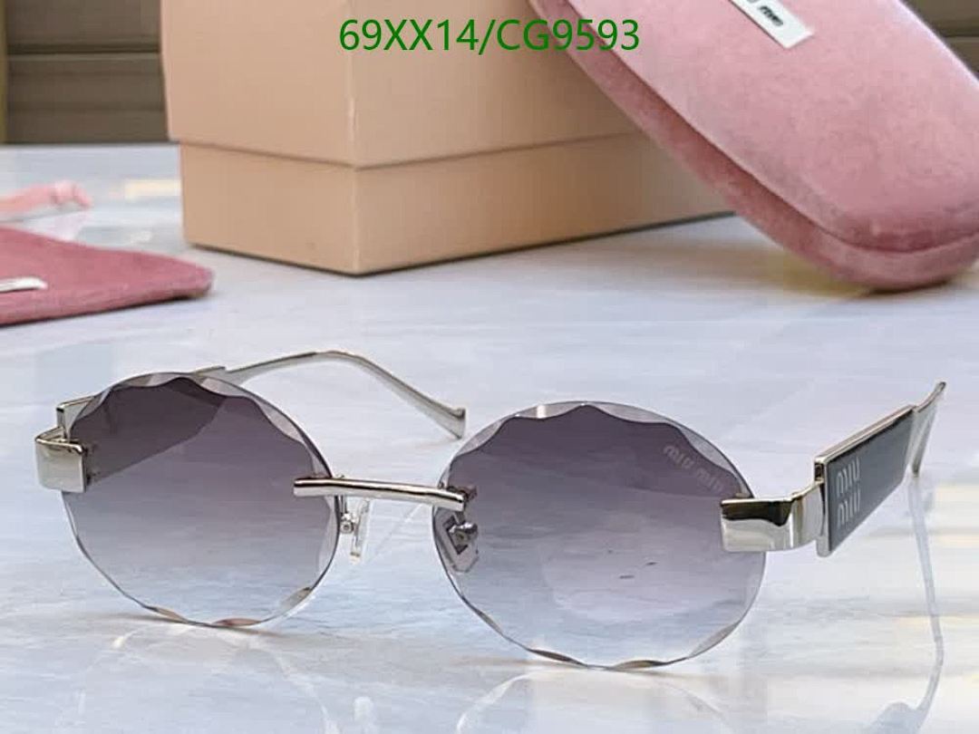 Miu Miu-Glasses Code: CG9593 $: 69USD