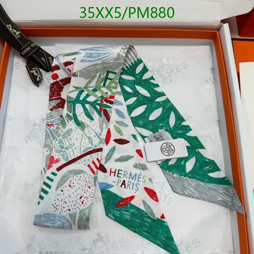 Hermes-Scarf Code: PM880 $: 35USD