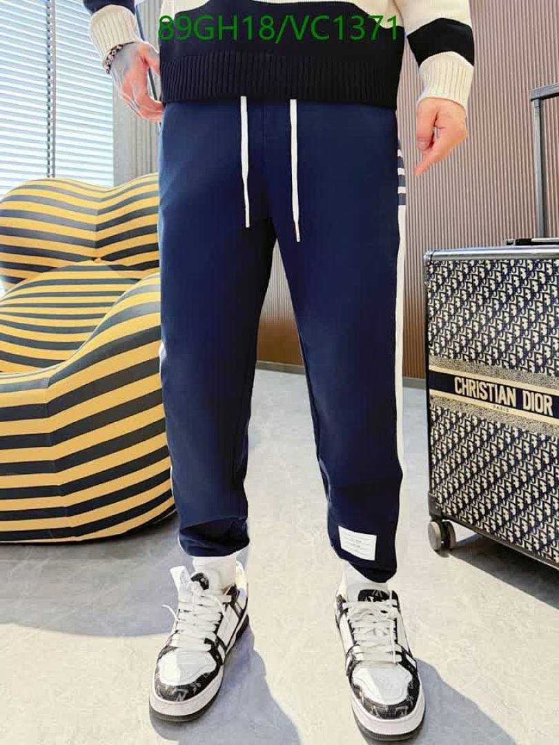 Burberry-Clothing Code: VC1371 $: 89USD