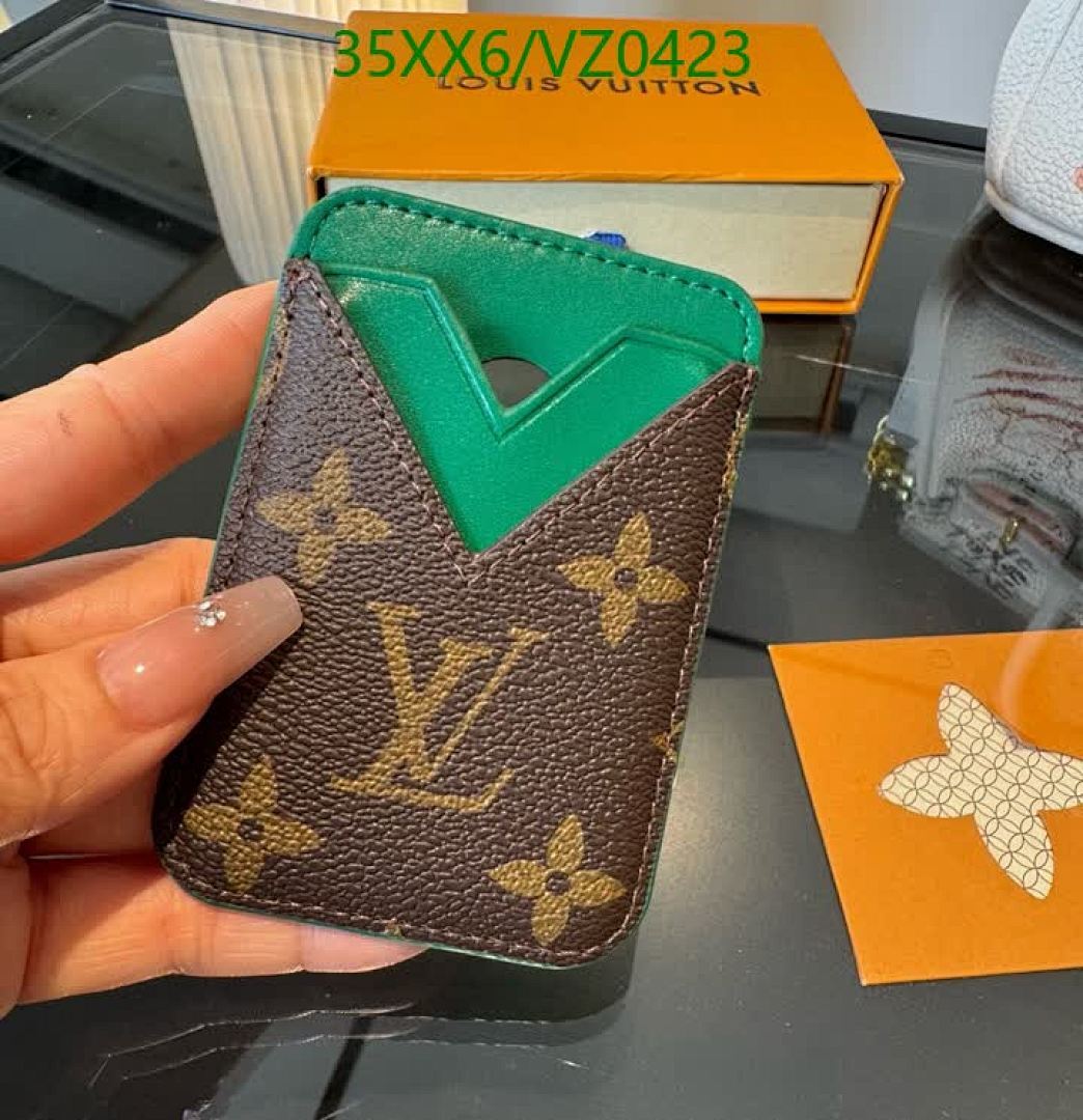 LV-Phone Case Code: VZ0423 $: 35USD
