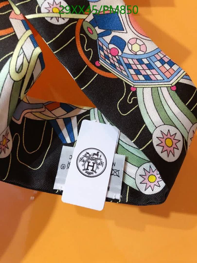 Hermes-Scarf Code: PM850 $: 29USD