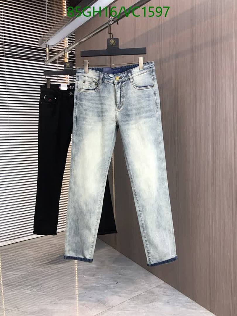 LV-Clothing Code: VC1597 $: 85USD