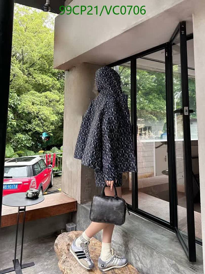 Dior-Clothing Code: VC0706 $: 99USD