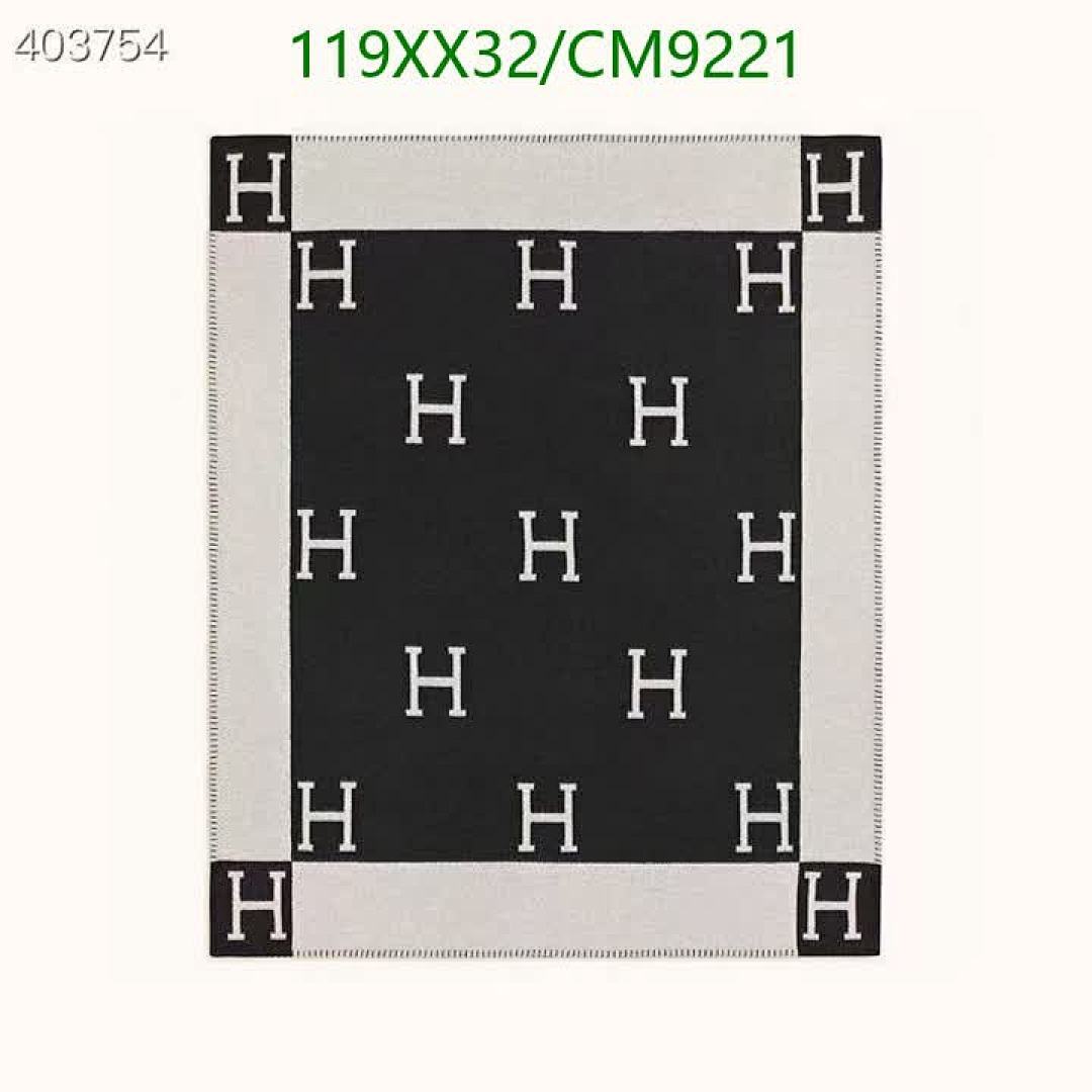 Hermes-Scarf Code: CM9221 $: 119USD