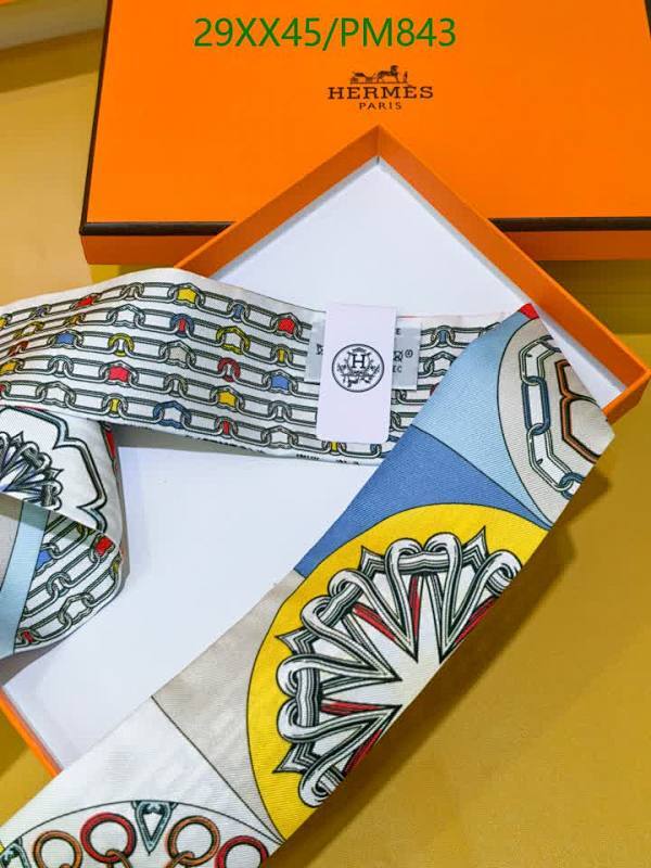 Hermes-Scarf Code: PM843 $: 29USD