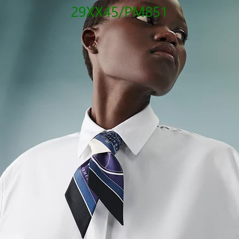 Hermes-Scarf Code: PM851 $: 29USD
