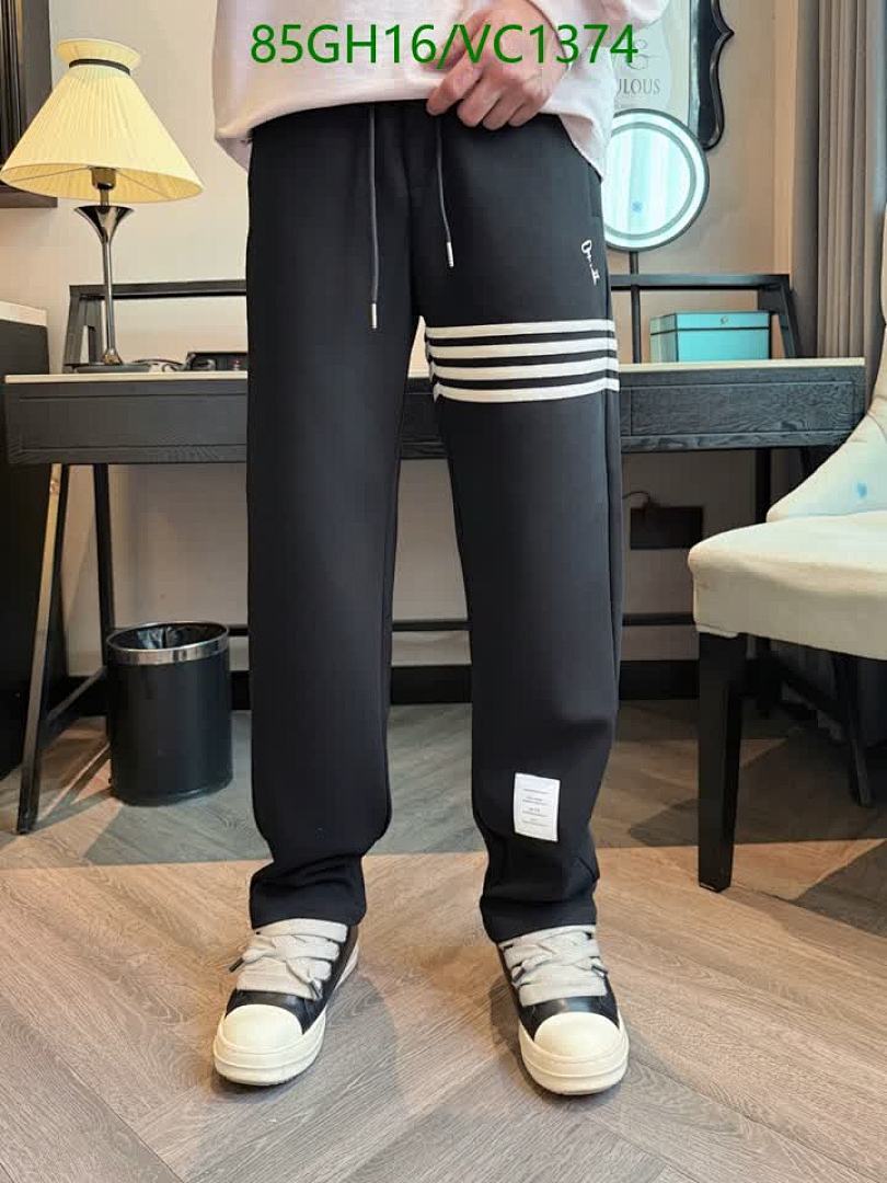 Burberry-Clothing Code: VC1374 $: 85USD