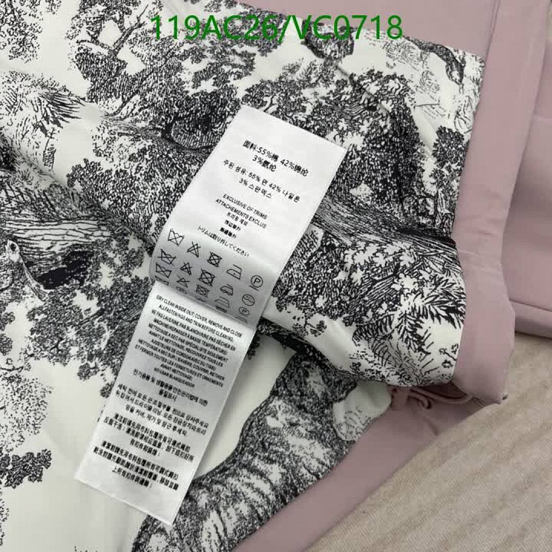 Burberry-Clothing Code: VC0718 $: 119USD