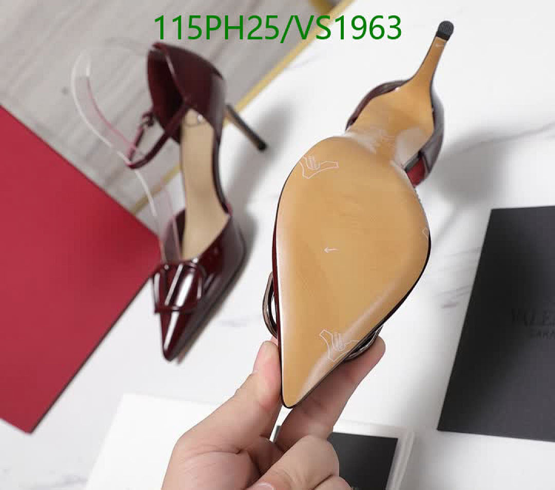 Valentino-Women Shoes Code: VS1963 $: 115USD
