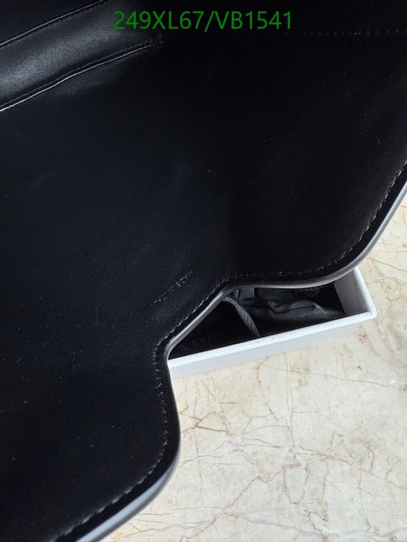 Celine-Bag-Mirror Quality Code: VB1541 $: 249USD