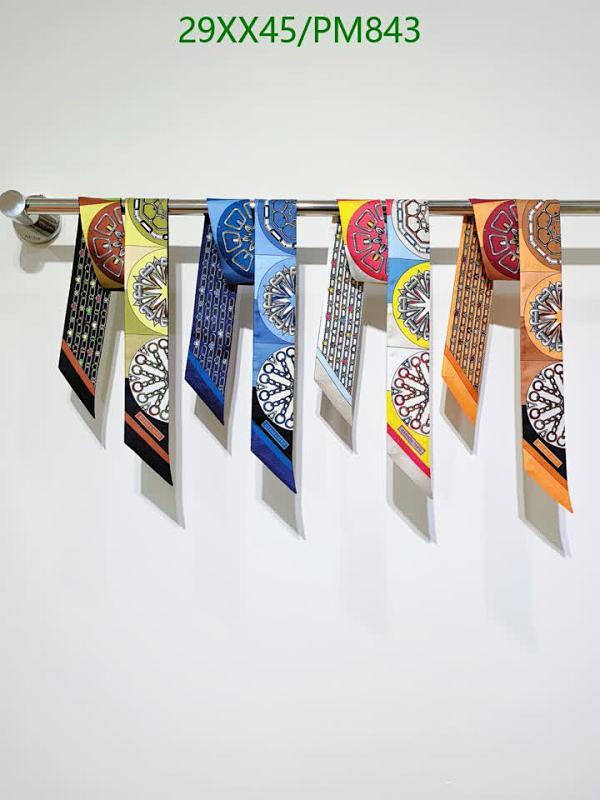 Hermes-Scarf Code: PM843 $: 29USD