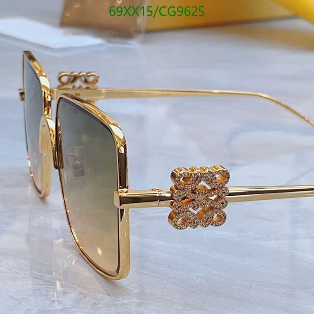 Loewe-Glasses Code: CG9625 $: 69USD