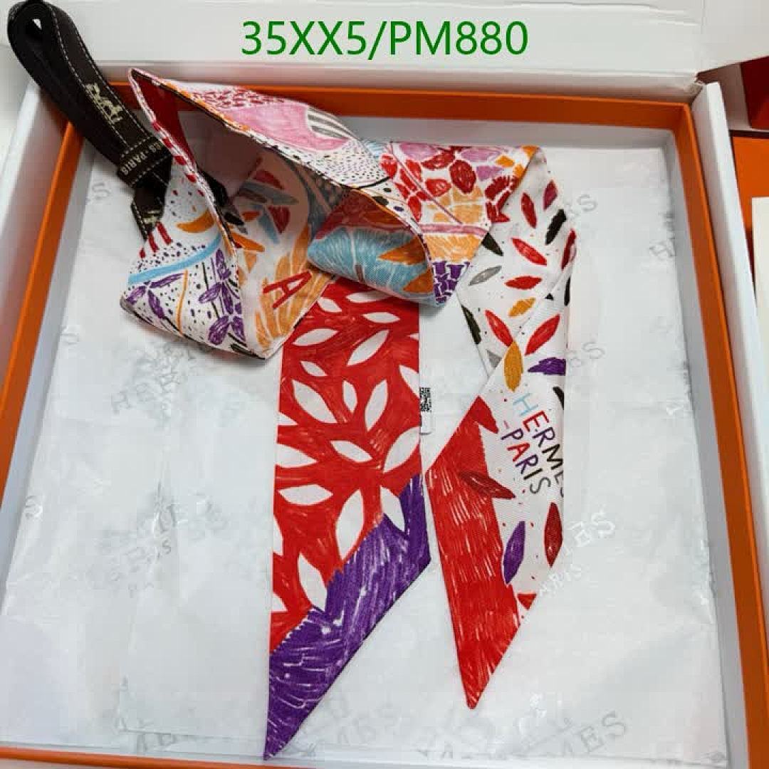 Hermes-Scarf Code: PM880 $: 35USD