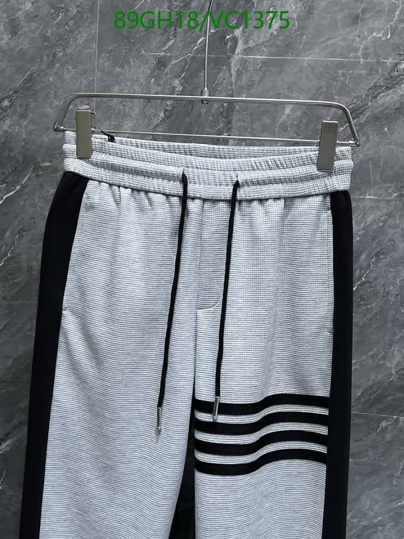 Burberry-Clothing Code: VC1375 $: 89USD