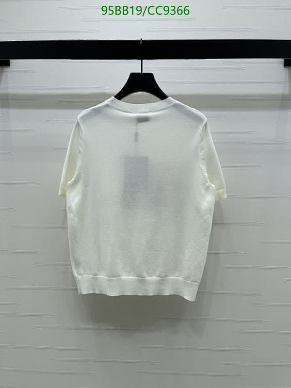 Burberry-Clothing Code: CC9366 $: 95USD