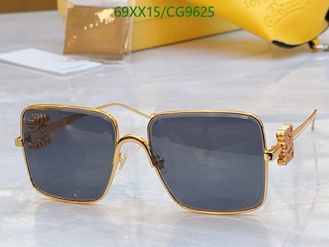 Loewe-Glasses Code: CG9625 $: 69USD