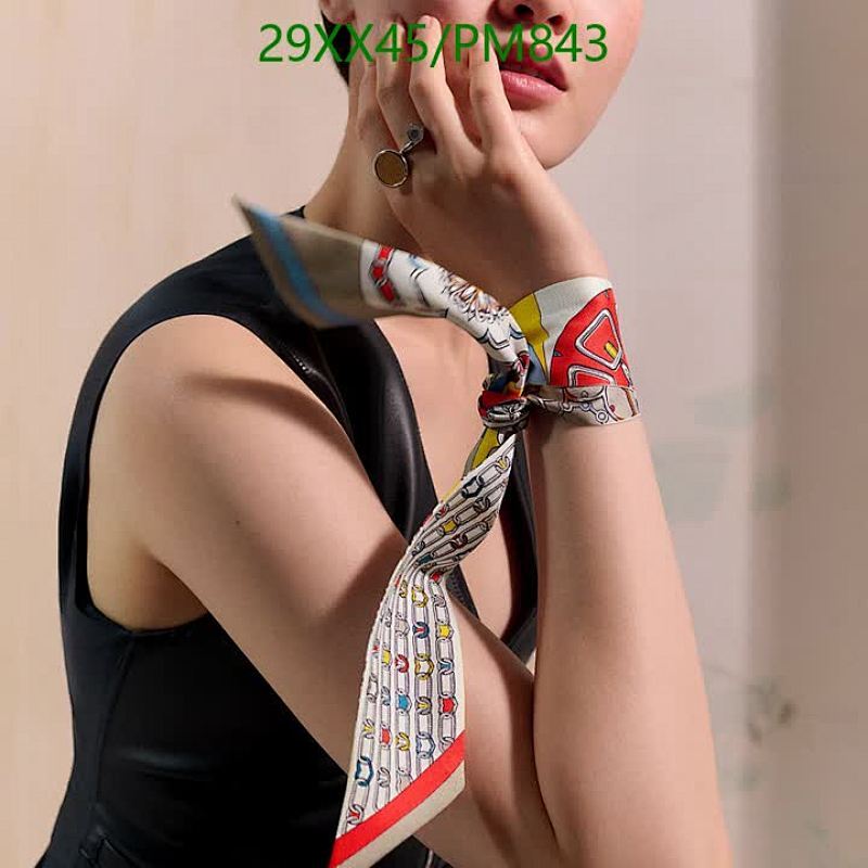 Hermes-Scarf Code: PM843 $: 29USD