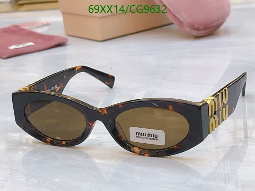 Miu Miu-Glasses Code: CG9632 $: 69USD