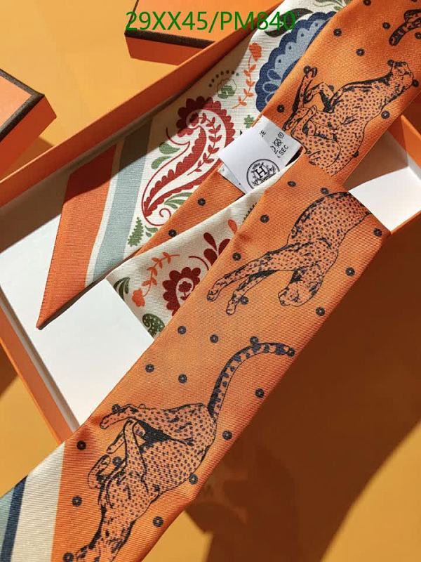 Hermes-Scarf Code: PM840 $: 29USD