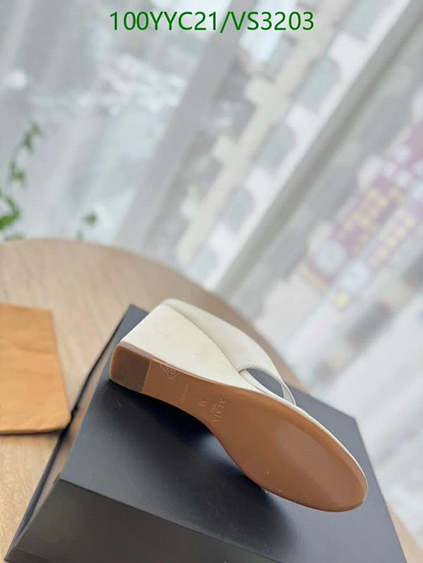 Alaia-Women Shoes Code: VS3203 $: 100USD