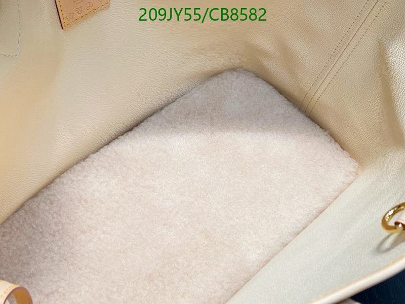 LV-Bag-Mirror Quality Code: CB8582 $: 209USD