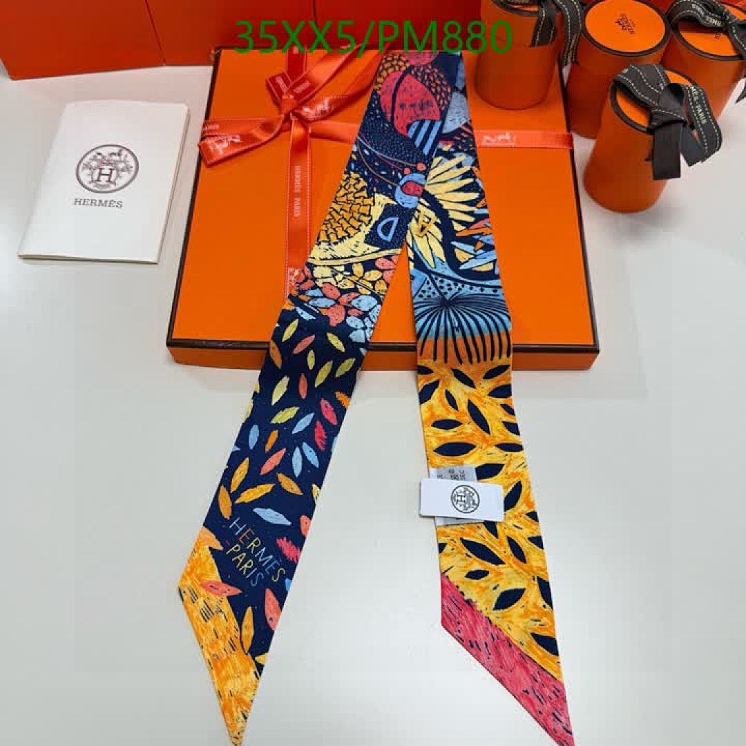 Hermes-Scarf Code: PM880 $: 35USD