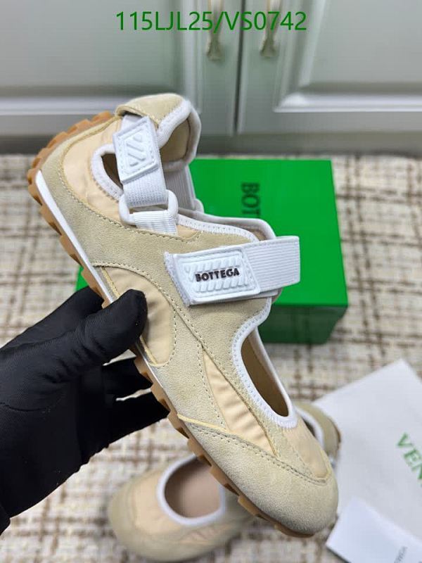 BV-Women Shoes Code: VS0742 $: 115USD