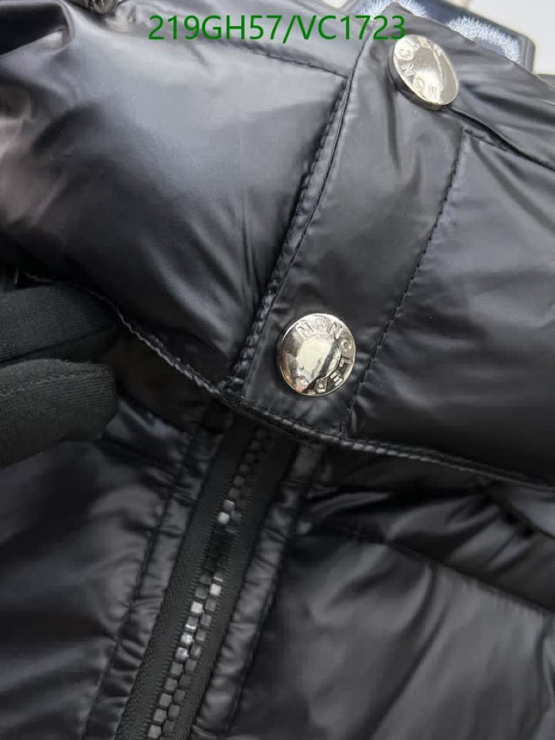 Moncler-Down jacket Women Code: VC1723 $: 219USD
