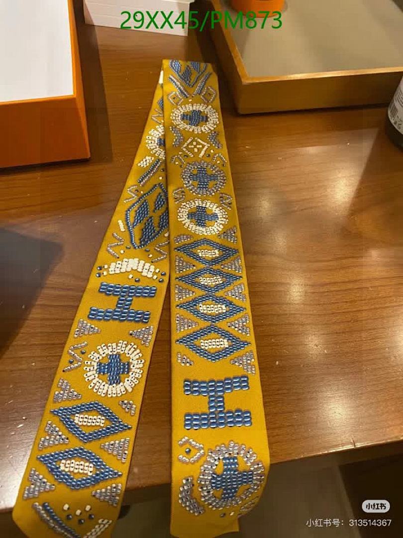 Hermes-Scarf Code: PM873 $: 29USD