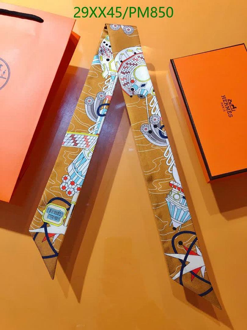 Hermes-Scarf Code: PM850 $: 29USD
