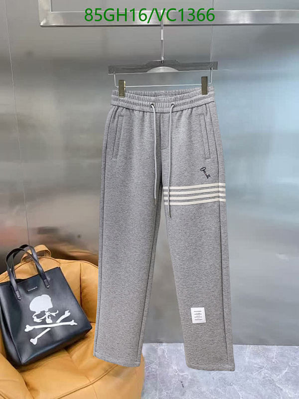 Burberry-Clothing Code: VC1366 $: 85USD