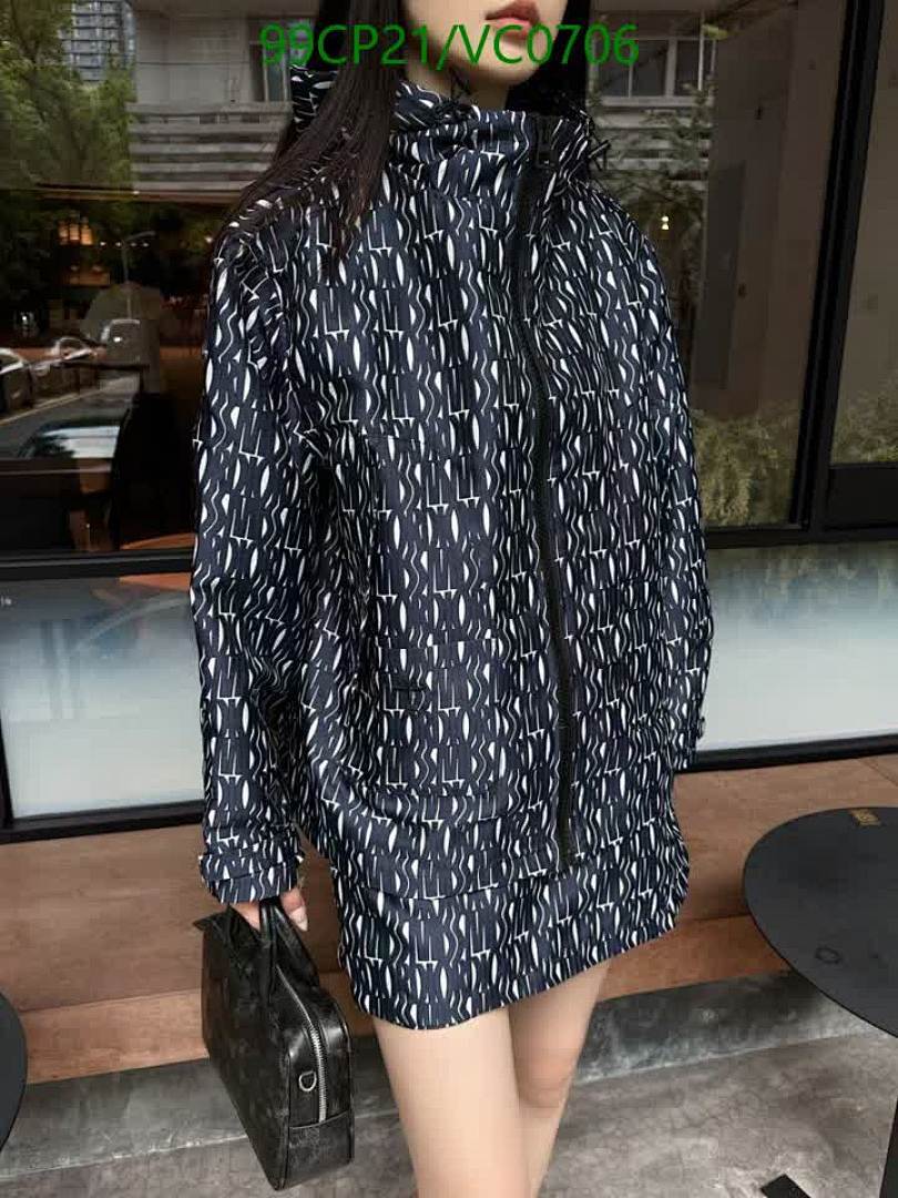 Dior-Clothing Code: VC0706 $: 99USD