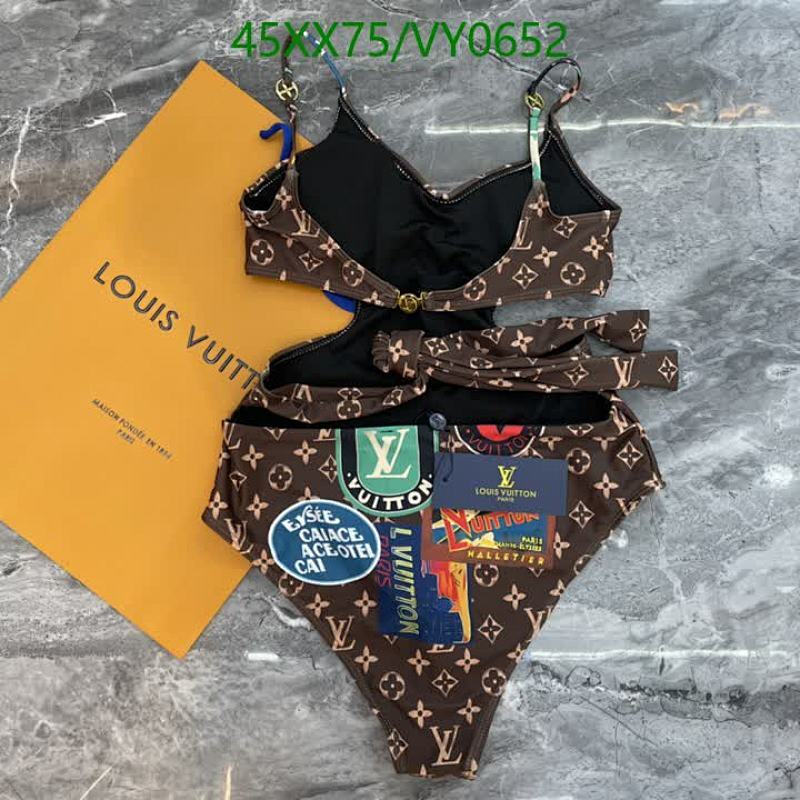 LV-Swimsuit Code: VY0652 $: 45USD