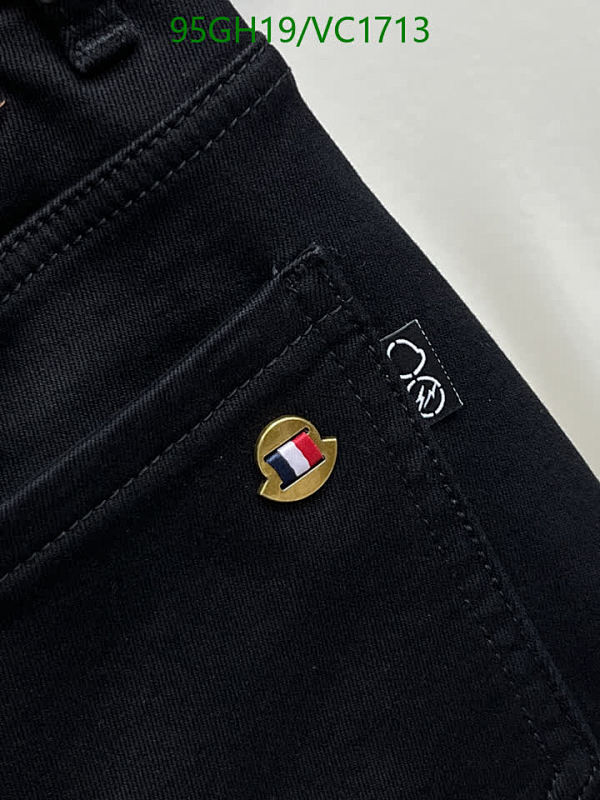 Moncler-Clothing Code: VC1713 $: 95USD