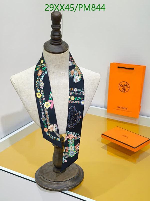 Hermes-Scarf Code: PM844 $: 29USD