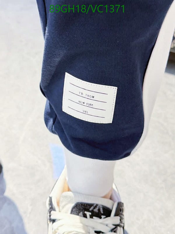 Burberry-Clothing Code: VC1371 $: 89USD