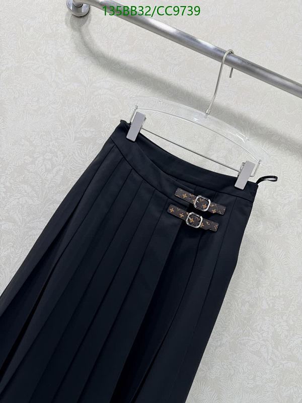 LV-Clothing Code: CC9739 $: 135USD