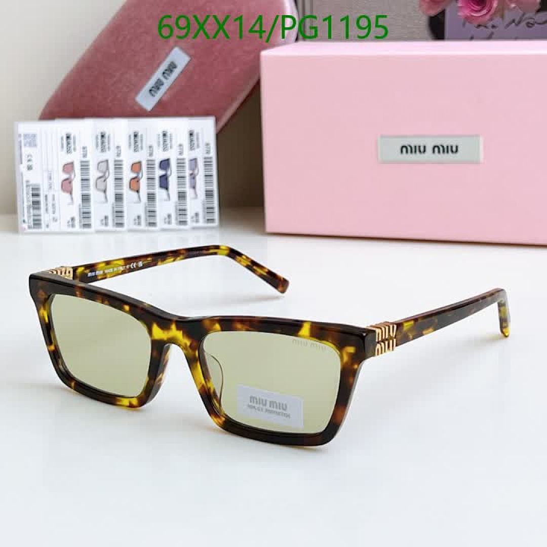 Miu Miu-Glasses Code: PG1195 $: 69USD