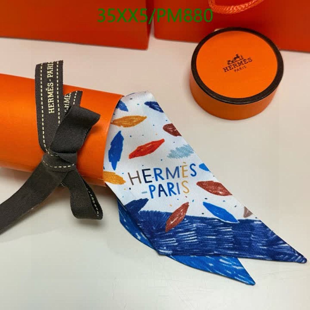 Hermes-Scarf Code: PM880 $: 35USD