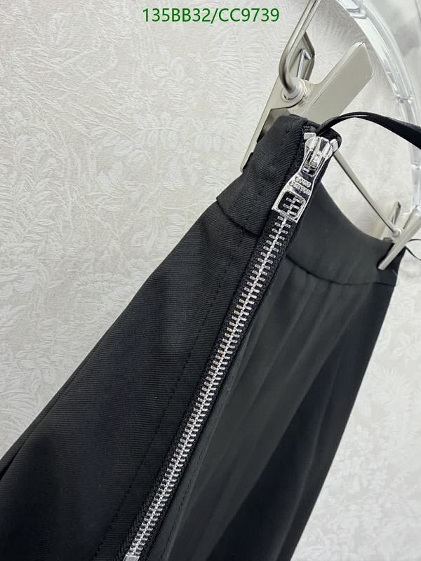 LV-Clothing Code: CC9739 $: 135USD