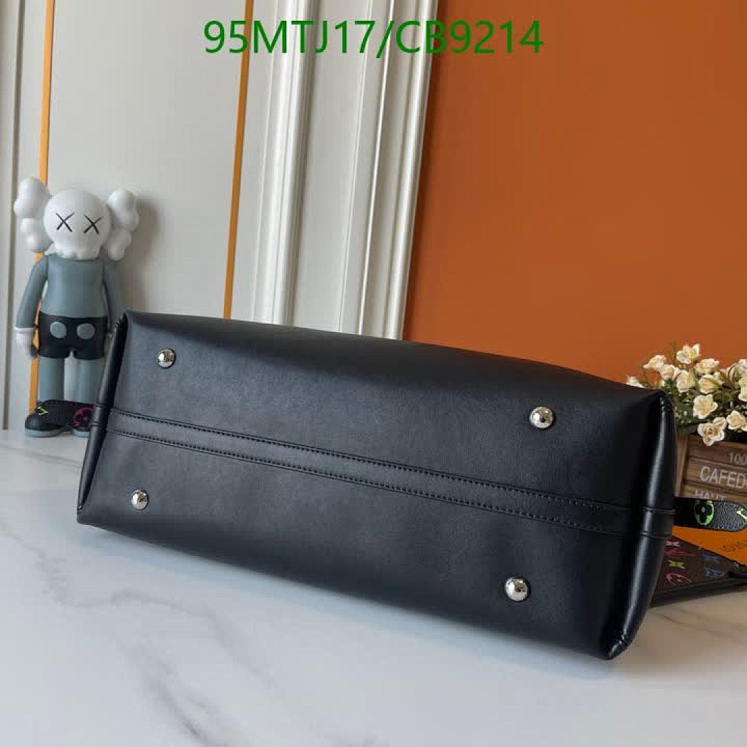 LV-Bag-4A Quality Code: CB9214 $: 95USD