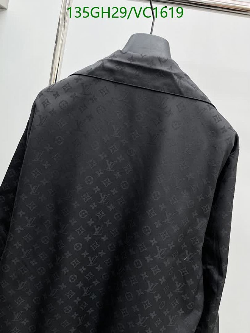LV-Clothing Code: VC1619 $: 135USD