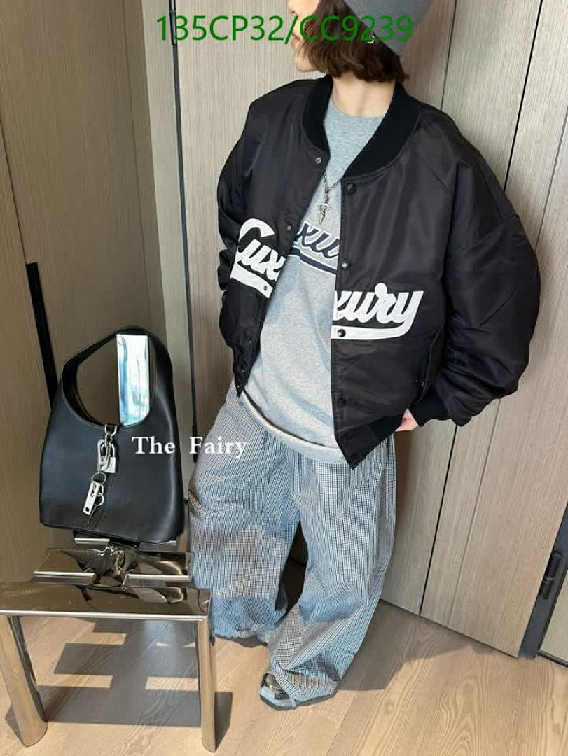 Balenciaga-Clothing Code: CC9239 $: 135USD
