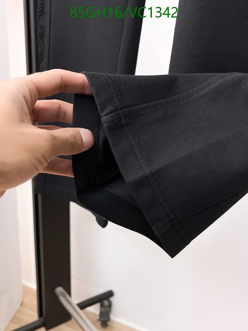 Balenciaga-Clothing Code: VC1342 $: 85USD