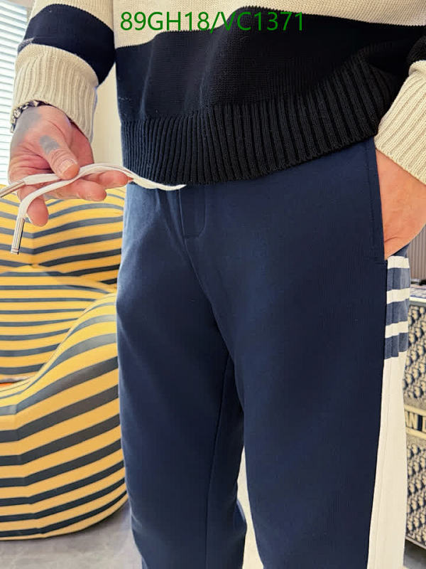 Burberry-Clothing Code: VC1371 $: 89USD