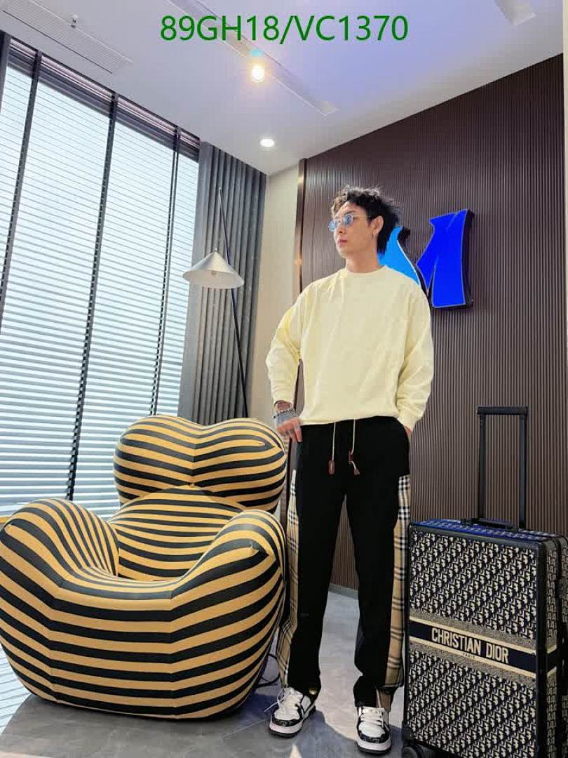 Burberry-Clothing Code: VC1370 $: 89USD