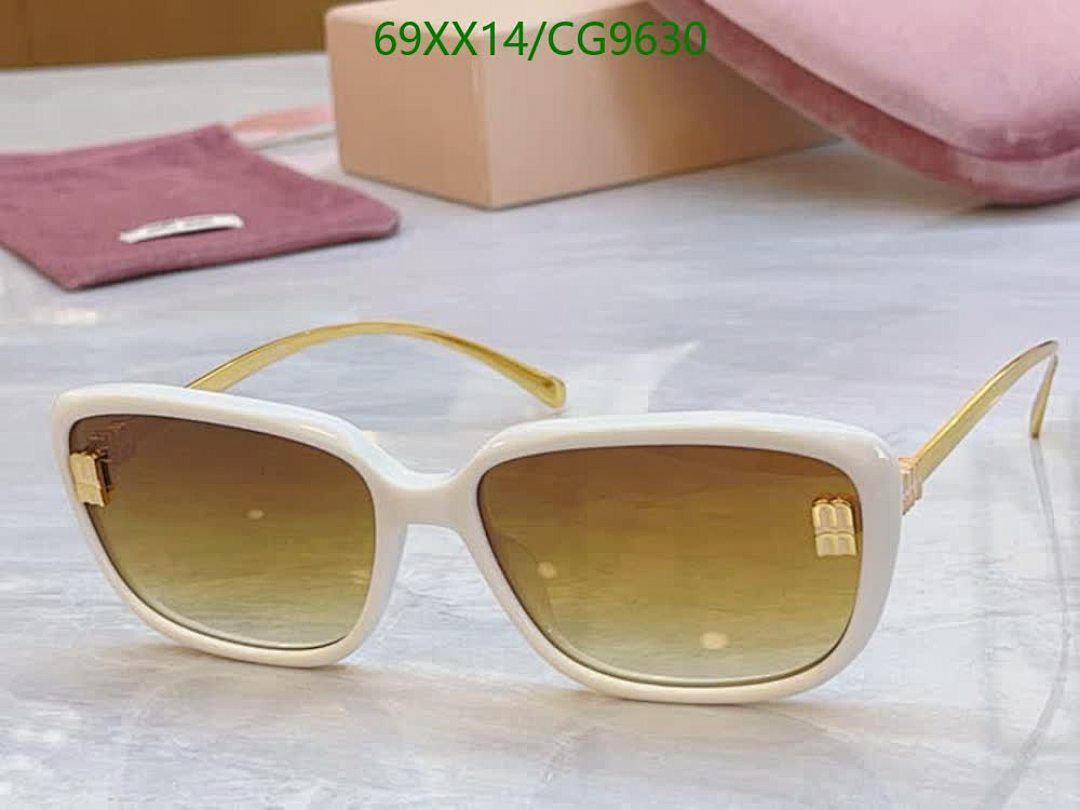 Miu Miu-Glasses Code: CG9630 $: 69USD