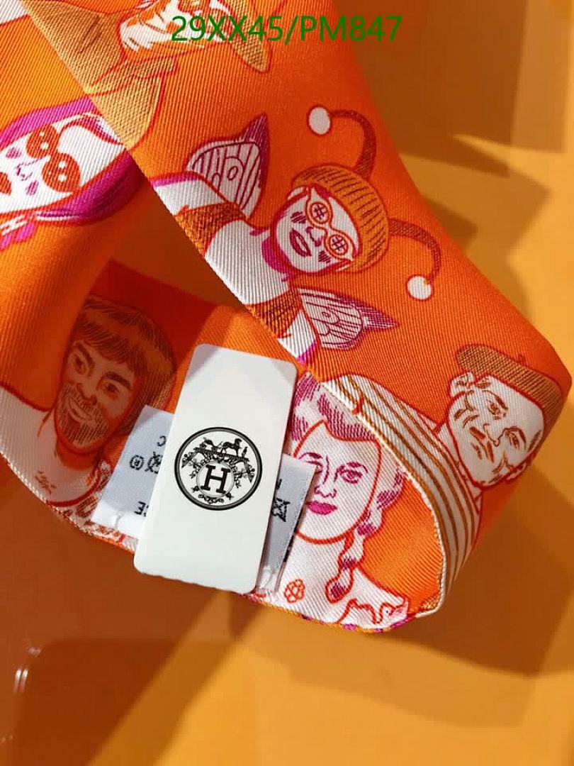 Hermes-Scarf Code: PM847 $: 29USD