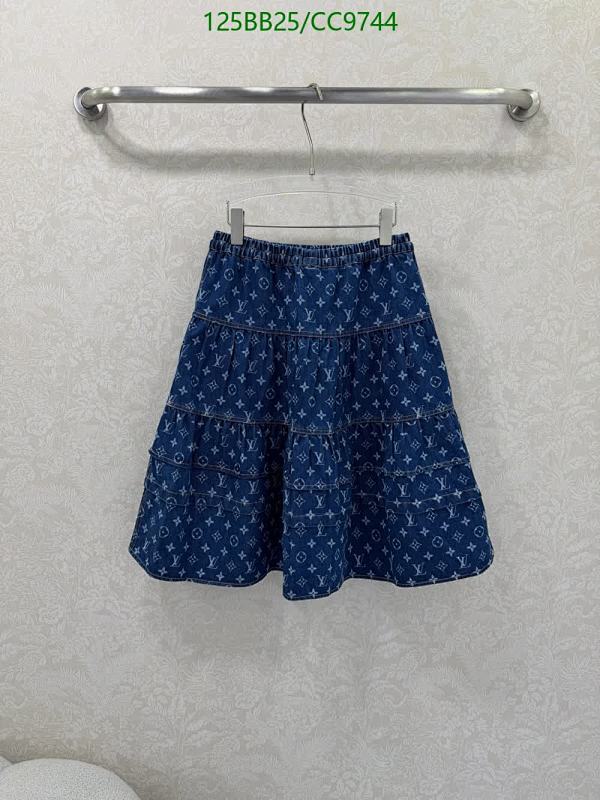 LV-Clothing Code: CC9744 $: 125USD